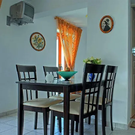 Kapetanos Appartement *