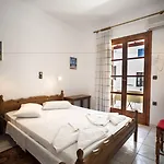 Kapetanos Apartman *